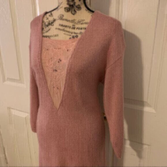 My Michelle Vintage Pink Knit Long Sleeve Midi Sweater Dress - Picture 8 of 16